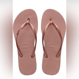 Havianas women’s sandals size 7/8